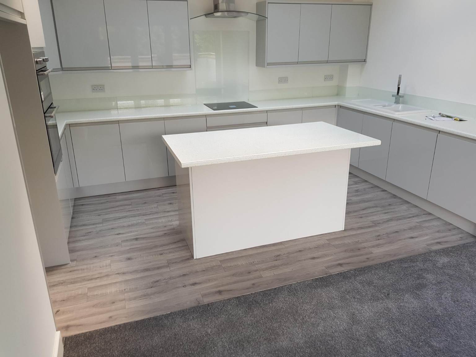 Finished kitchen in the Knaresborough hillside new build